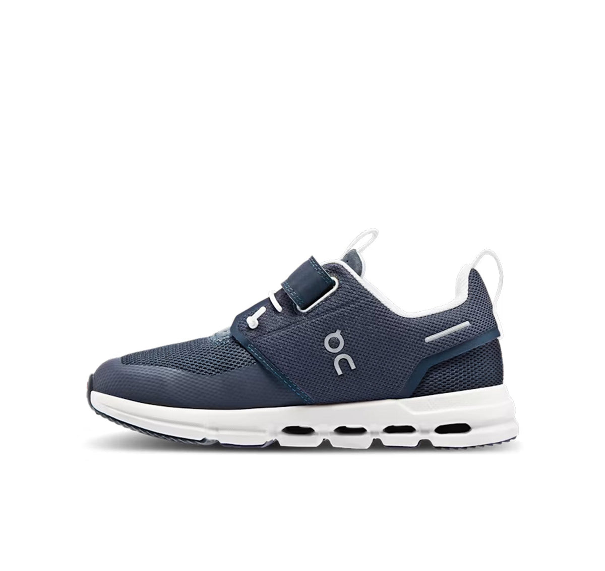 On Little Kids' Cloud Play Midnight/White Athletic Shoes